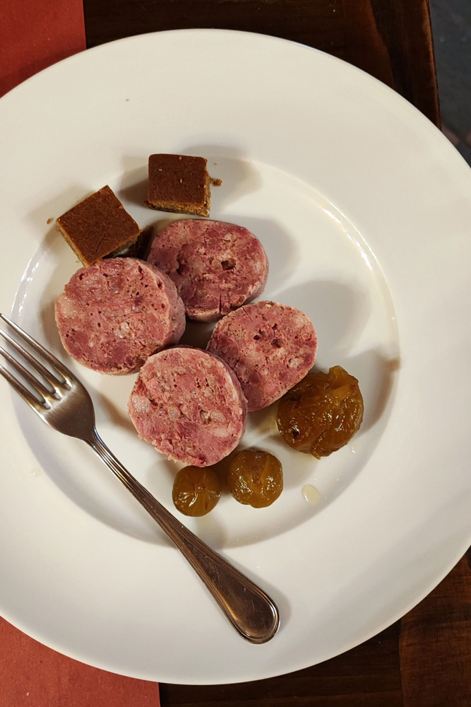 La Raviola Galante salame cotto con fichi e pan pepato